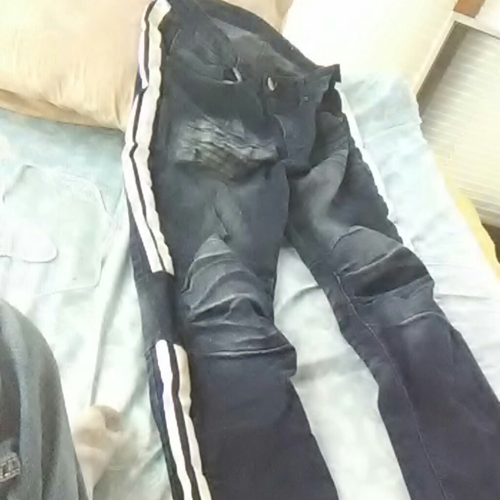 jeans